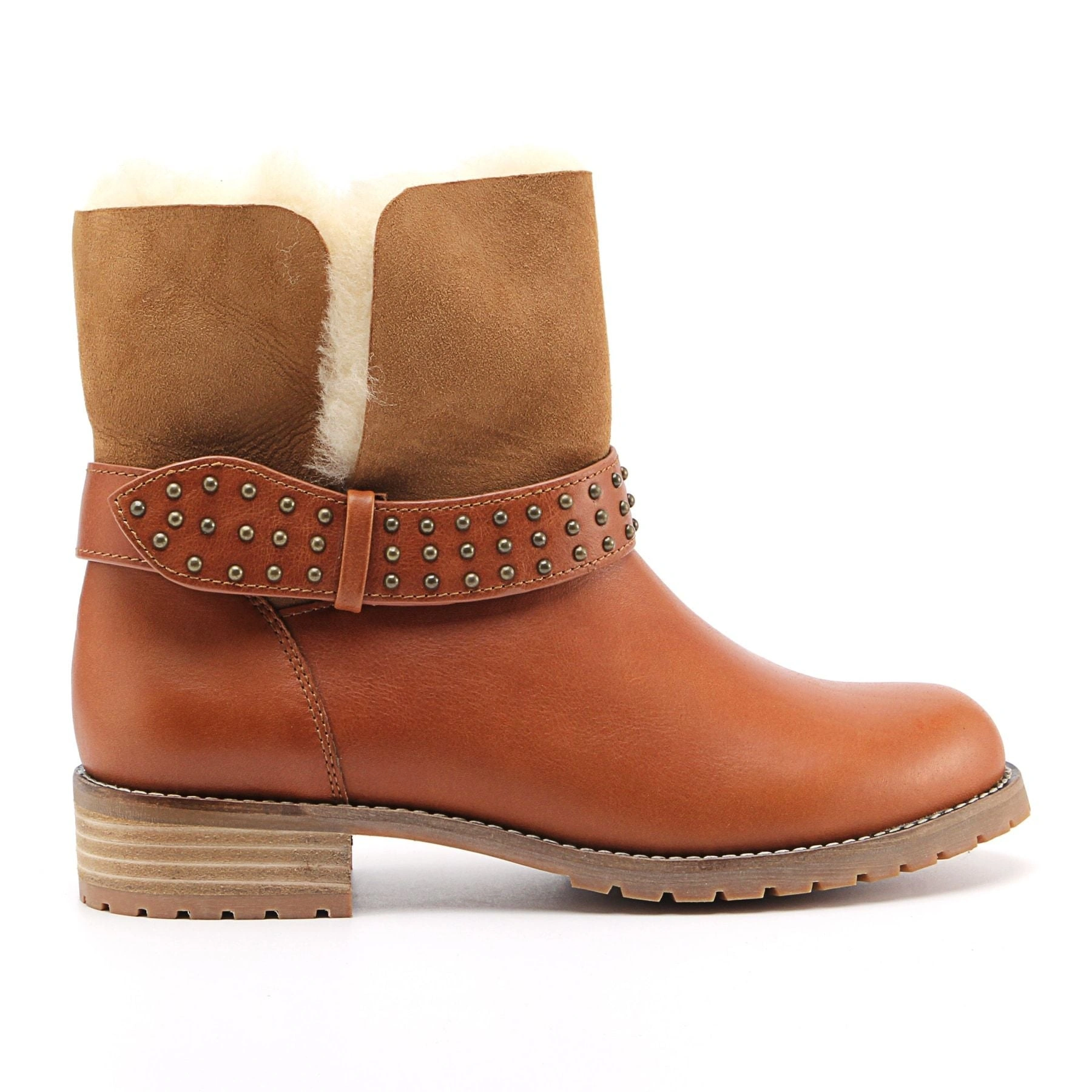Amber Glow Leather Boots – Rustic Charm & Timeless Style